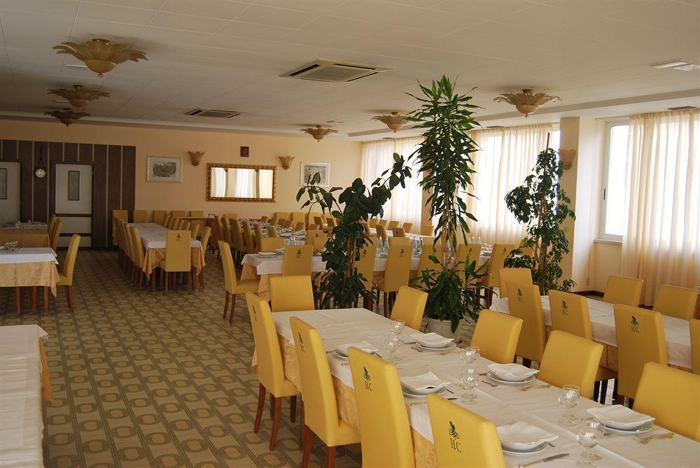 Hotel Calabresi San Benedetto del Tronto Extérieur photo