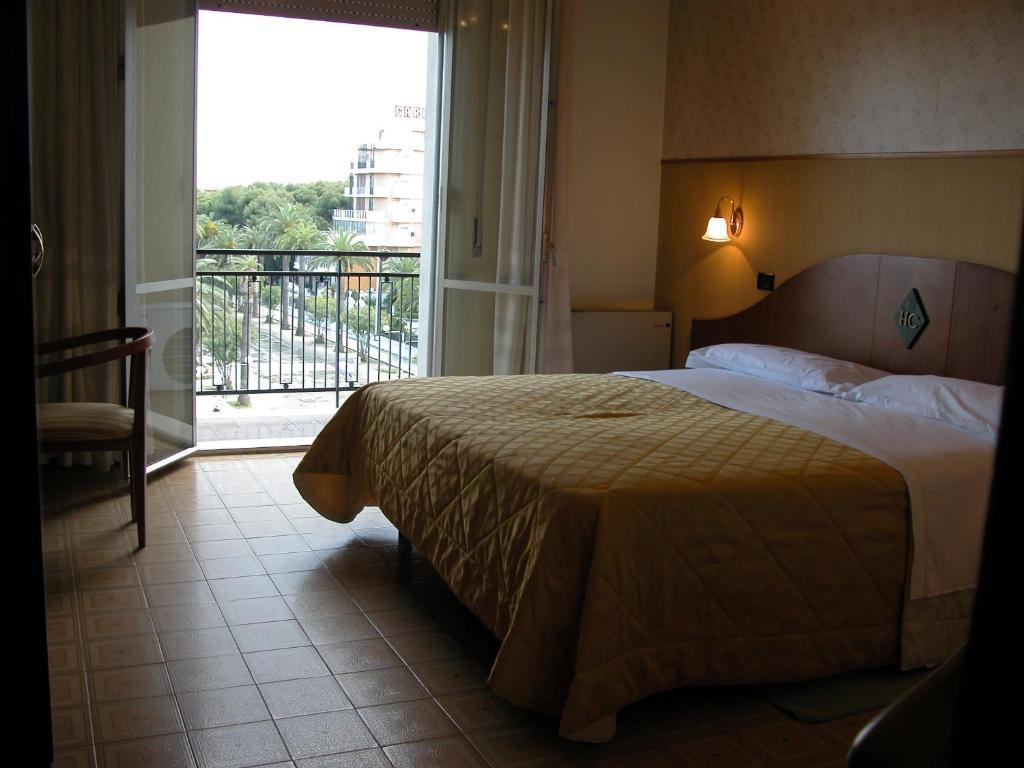 Hotel Calabresi San Benedetto del Tronto Chambre photo